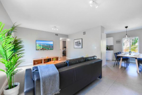 Comfy & Spacious Duplex w Top Amenities!
